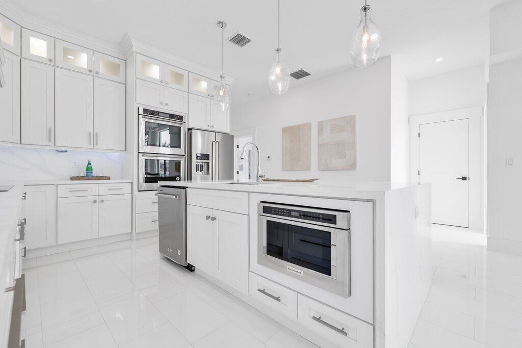 815 Palmer Road Delray Beach, FL 33483 - Photo 16 of 46 20230513001331665476000000-o