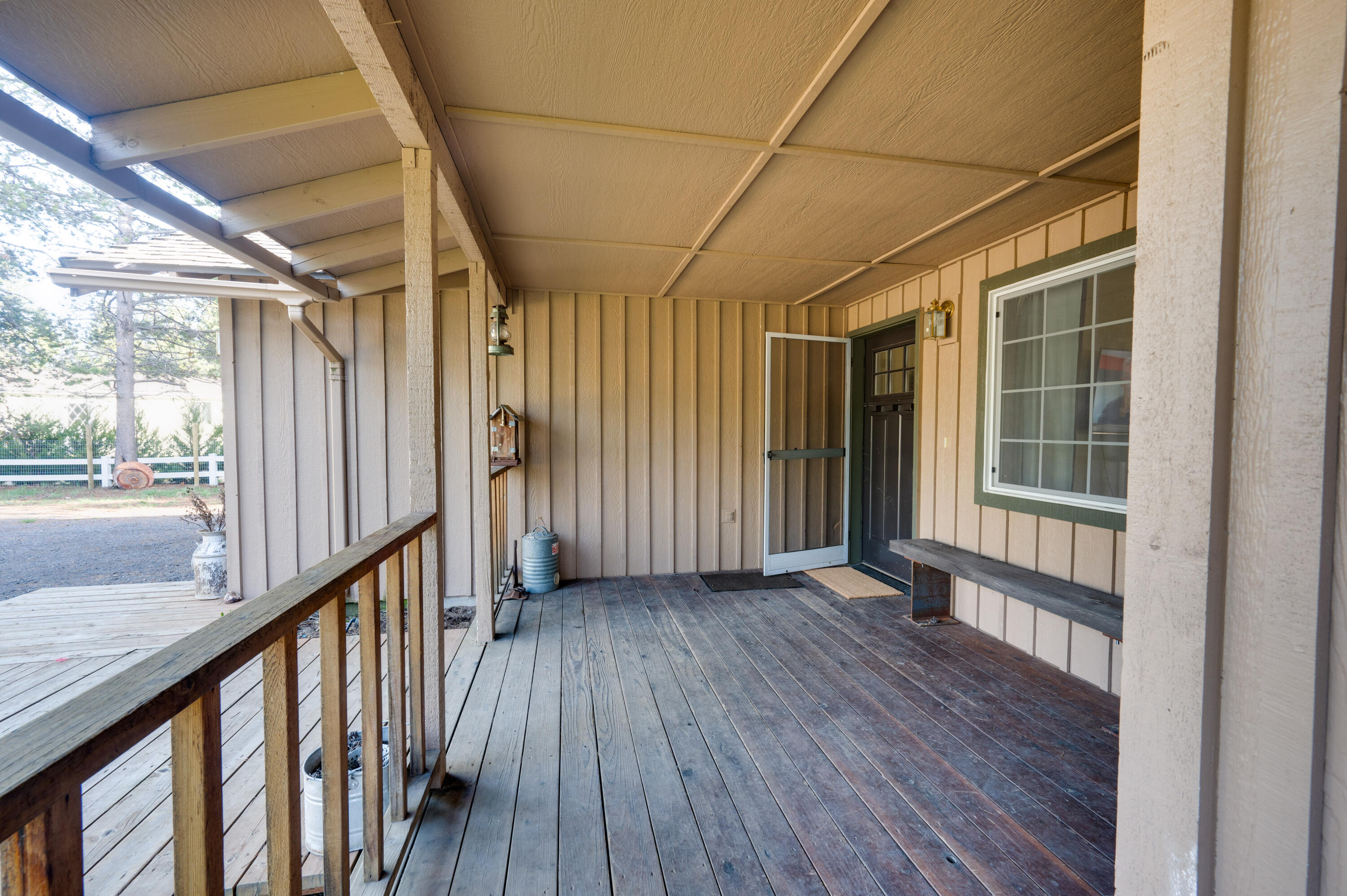 55693 Swan Road Bend, OR 97707 - Photo 3 of 22 DSC_2946HDR-2