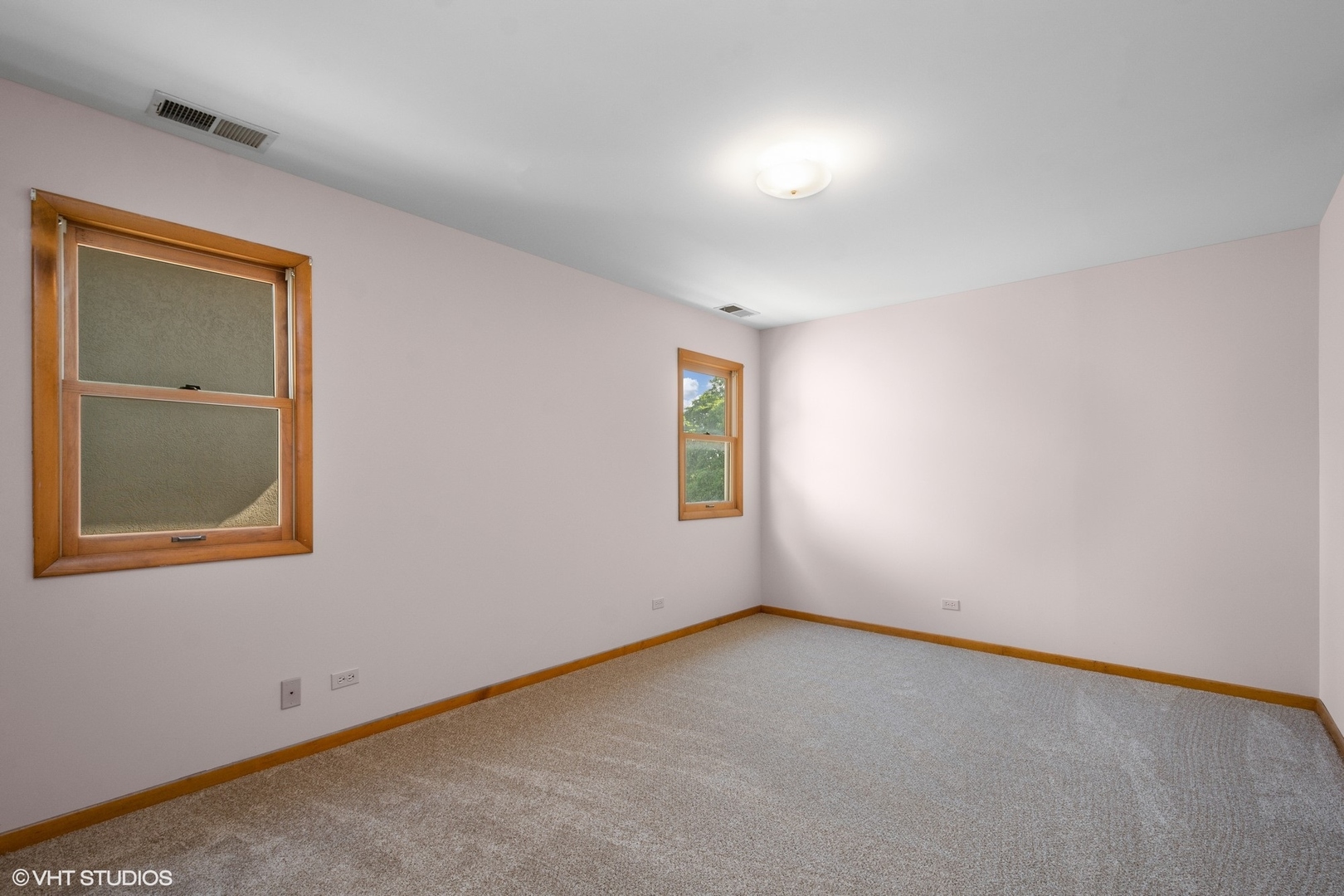 1816 North Nordica Avenue Chicago, IL 60707 - Photo 16 of 23 an empty room with a window