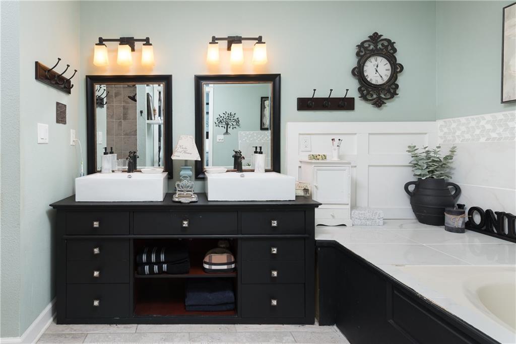 34664 Spring Valley Road Paola, KS 66071 - Photo 58 of 82 Gallery Image 58