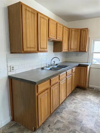 $1,800 | 657 Eatontown Road, Port Jervis, NY 12771