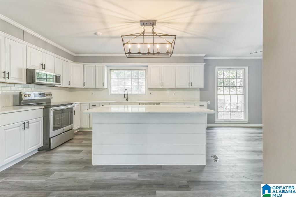 557 Rutherford Circle Birmingham, AL 35206 - Photo 4 of 12