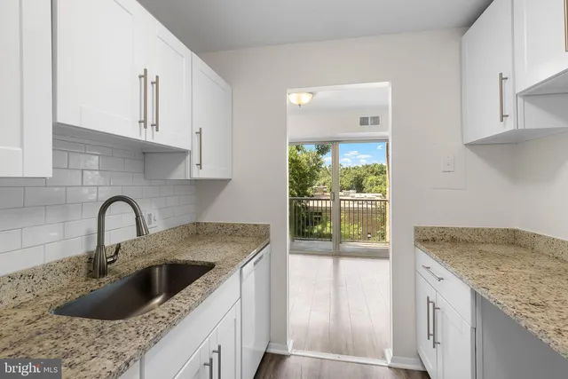 $199,900 | 8001 Chanute Place, Unit 15, Falls Church, VA 22042