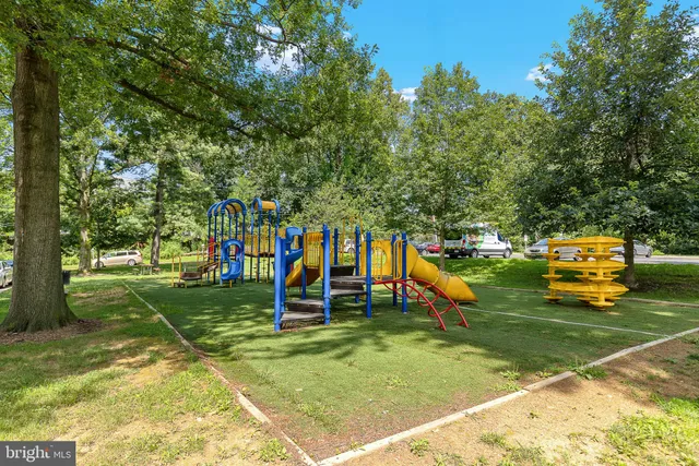 $199,900 | 8001 Chanute Place, Unit 15, Falls Church, VA 22042