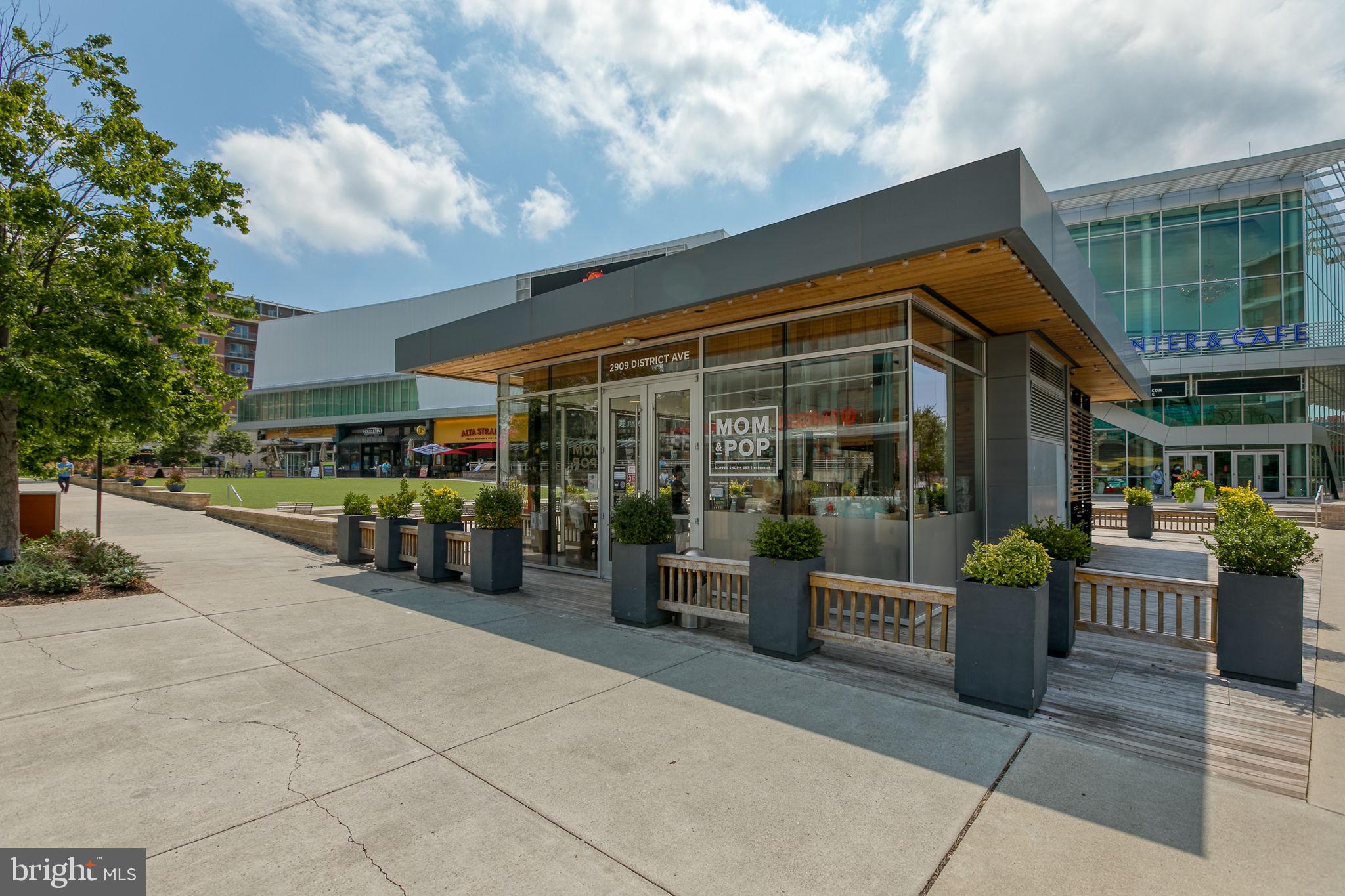 8001 Chanute Place, Unit 15 Falls Church, VA 22042 - Photo 28 of 32