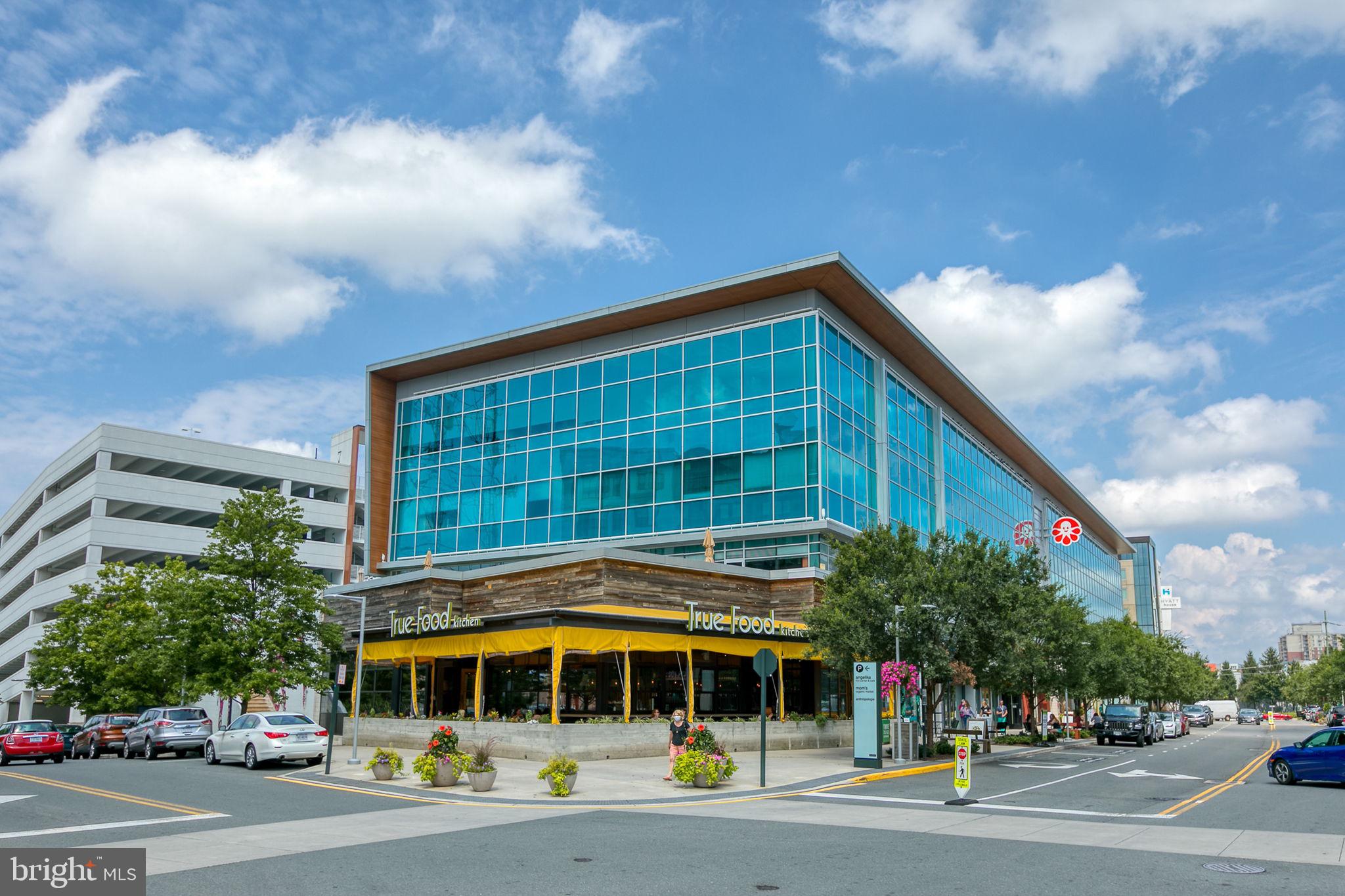 8001 Chanute Place, Unit 15 Falls Church, VA 22042 - Photo 29 of 32