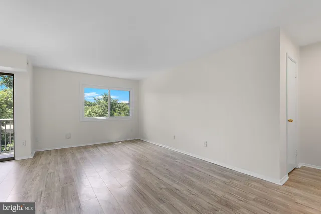 $199,900 | 8001 Chanute Place, Unit 15, Falls Church, VA 22042