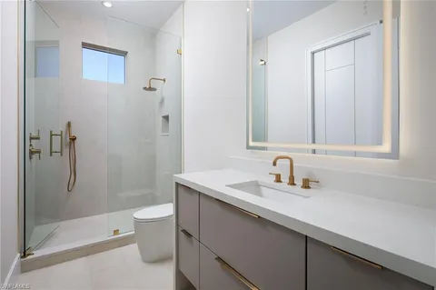 $13,495,000 | 223 Bayview Avenue, Naples, FL 34108
