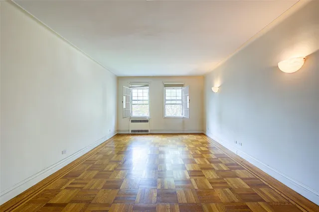 a view of empty room with window