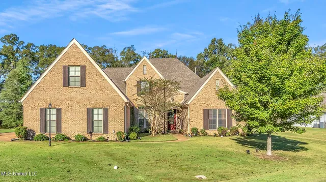 $495,000 | 4643 Heritage Drive, Olive Branch, MS 38654