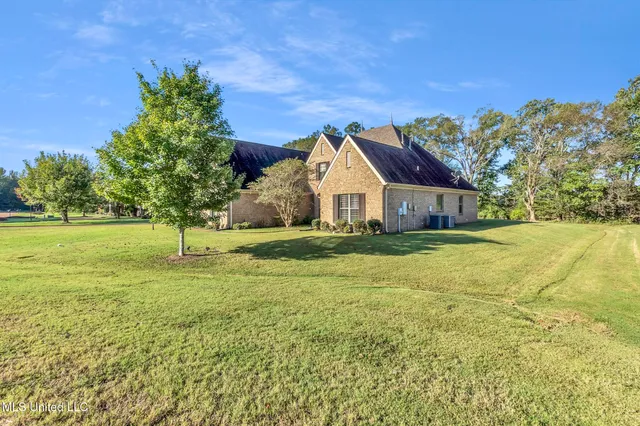 $495,000 | 4643 Heritage Drive, Olive Branch, MS 38654