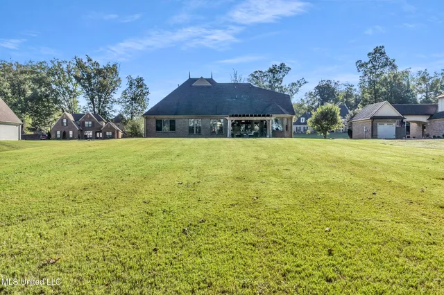 $495,000 | 4643 Heritage Drive, Olive Branch, MS 38654