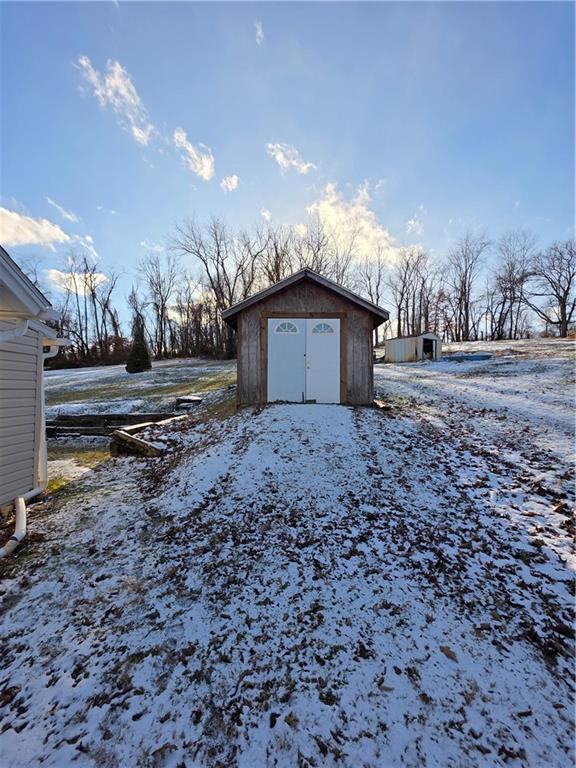 63 Hickory Street Ellsworth, PA 15331 - Photo 2 of 22