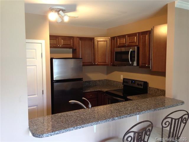 20105 Henderson Road, Unit A Cornelius, NC 28031 - Photo 7 of 11