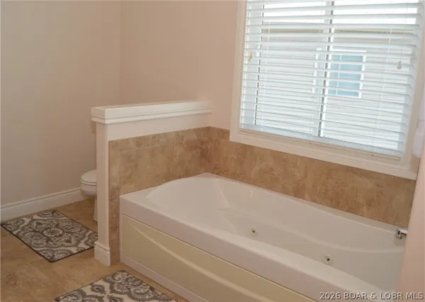 $735,000 | 602 Waterford Circle, Eldon, MO 65026