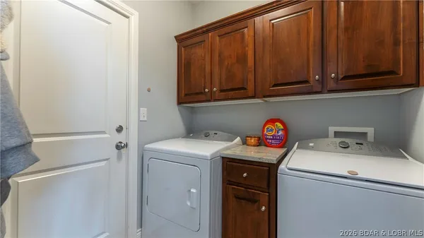 $735,000 | 602 Waterford Circle, Eldon, MO 65026