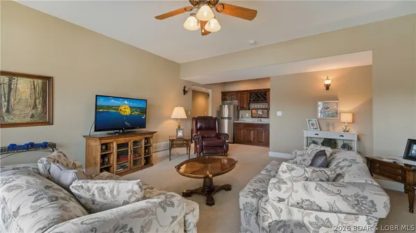 $735,000 | 602 Waterford Circle, Eldon, MO 65026