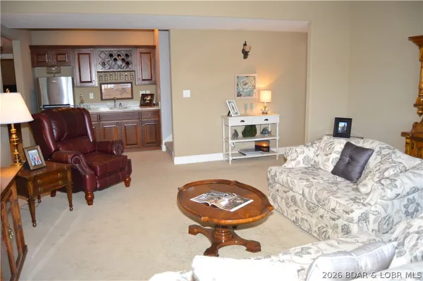 $735,000 | 602 Waterford Circle, Eldon, MO 65026