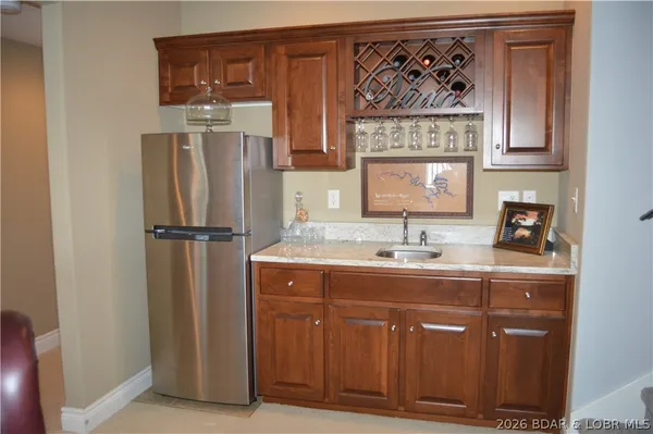 $735,000 | 602 Waterford Circle, Eldon, MO 65026