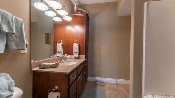 $735,000 | 602 Waterford Circle, Eldon, MO 65026