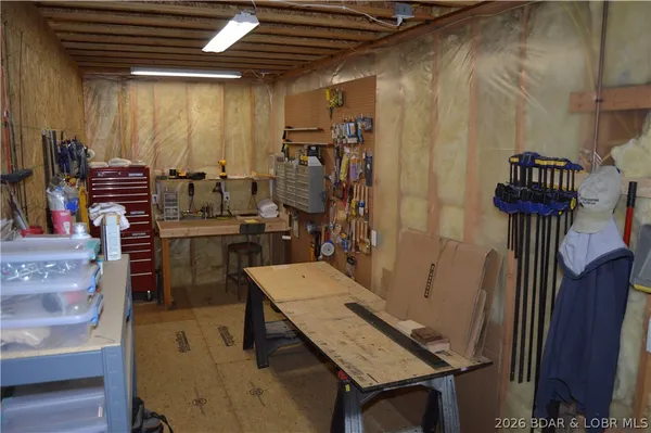 $735,000 | 602 Waterford Circle, Eldon, MO 65026