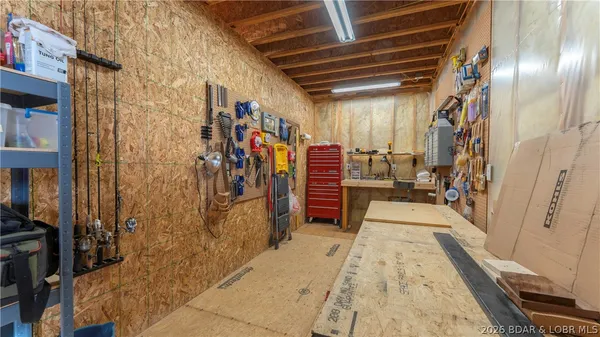 $735,000 | 602 Waterford Circle, Eldon, MO 65026