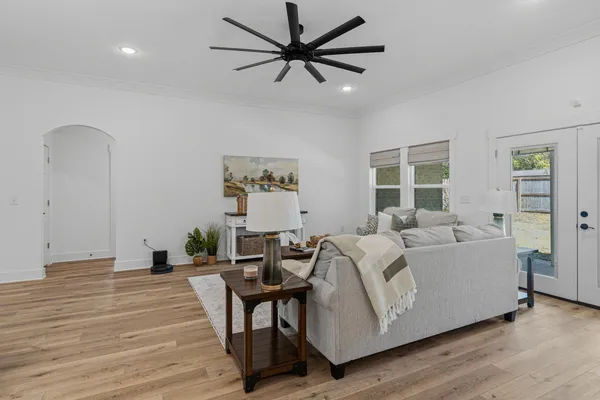 $4,000 | 35 Highland Drive Northwest, Fort Walton Beach, FL 32548