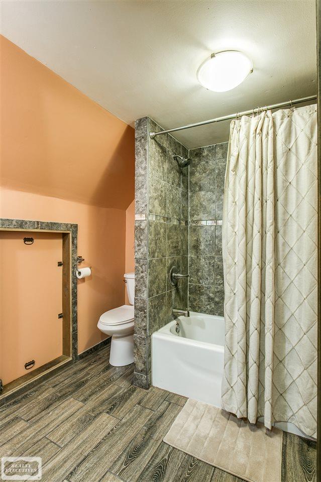 12990 Hough Road Memphis, MI 48041 - Photo 12 of 17 31341066-11.JPG