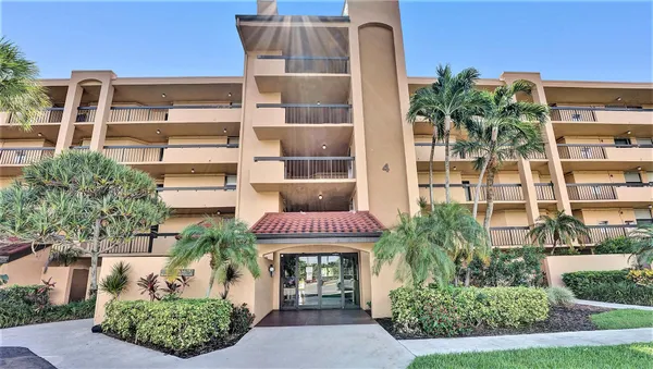 $2,500 | 2255 Lindell Boulevard, Unit 4303, Delray Beach, FL 33444