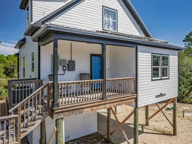 $549,000 | 1372 Alligator Drive, Alligator Point, FL 32346