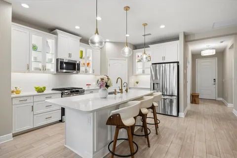 $439,000 | 27540 Janzen Court, Englewood, FL 34223