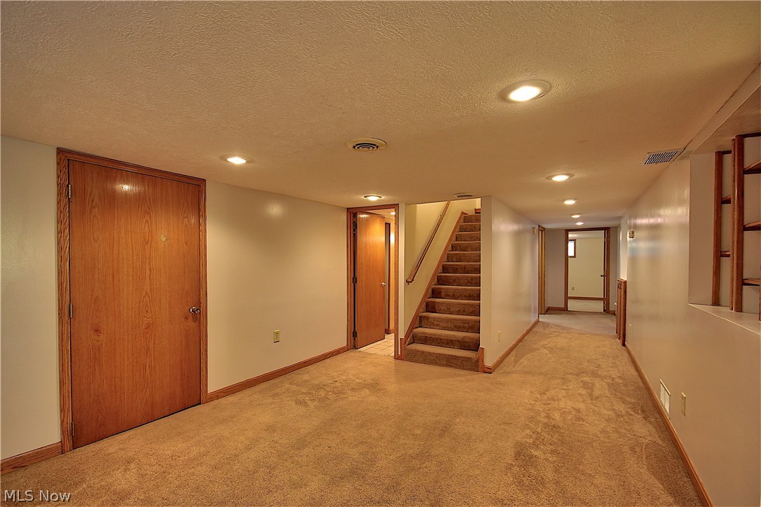 2722 Ridge Road Northeast New Philadelphia, OH 44663 - Photo 18 of 35 Gallery Image 18