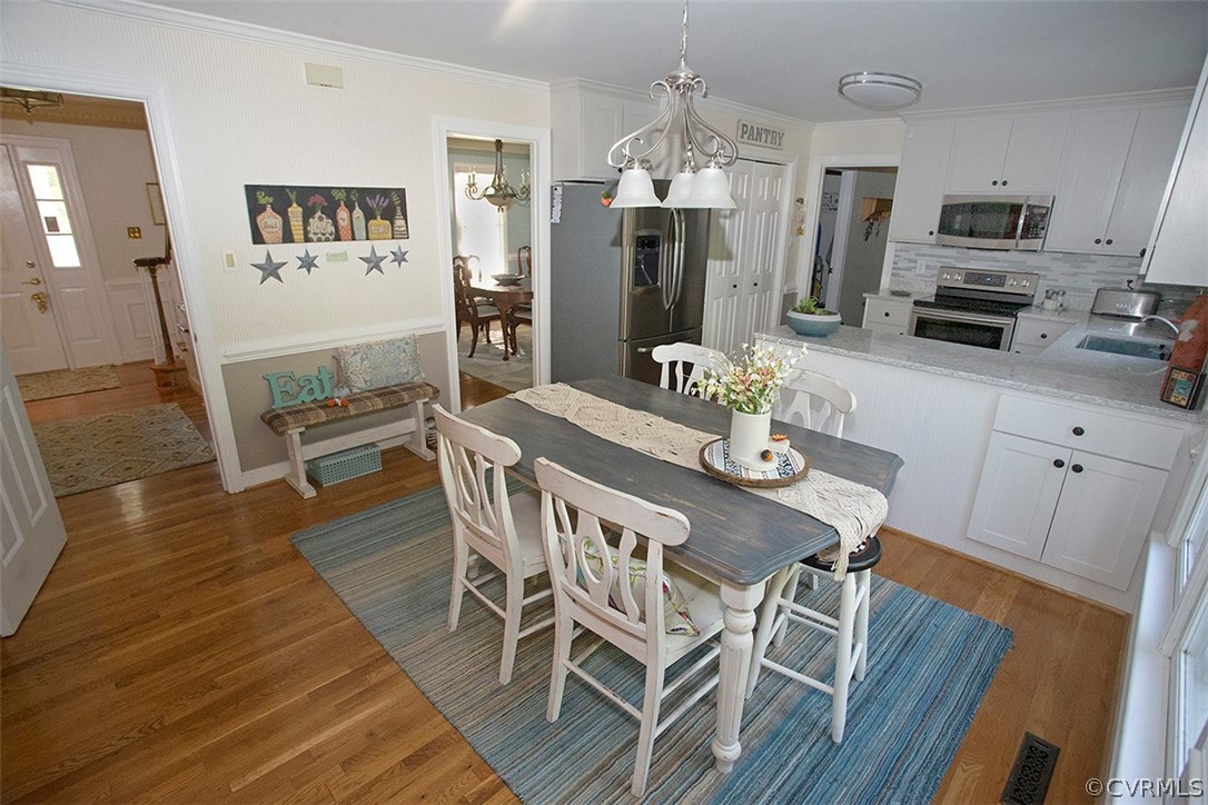 13230 Drakewood Road Midlothian, VA 23113 - Photo 9 of 41