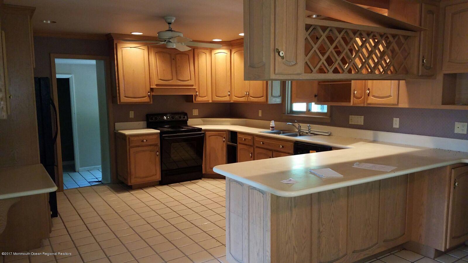 48 Brookside Road Clarksburg, NJ 08510 - Photo 4 of 15 IMG_3295
