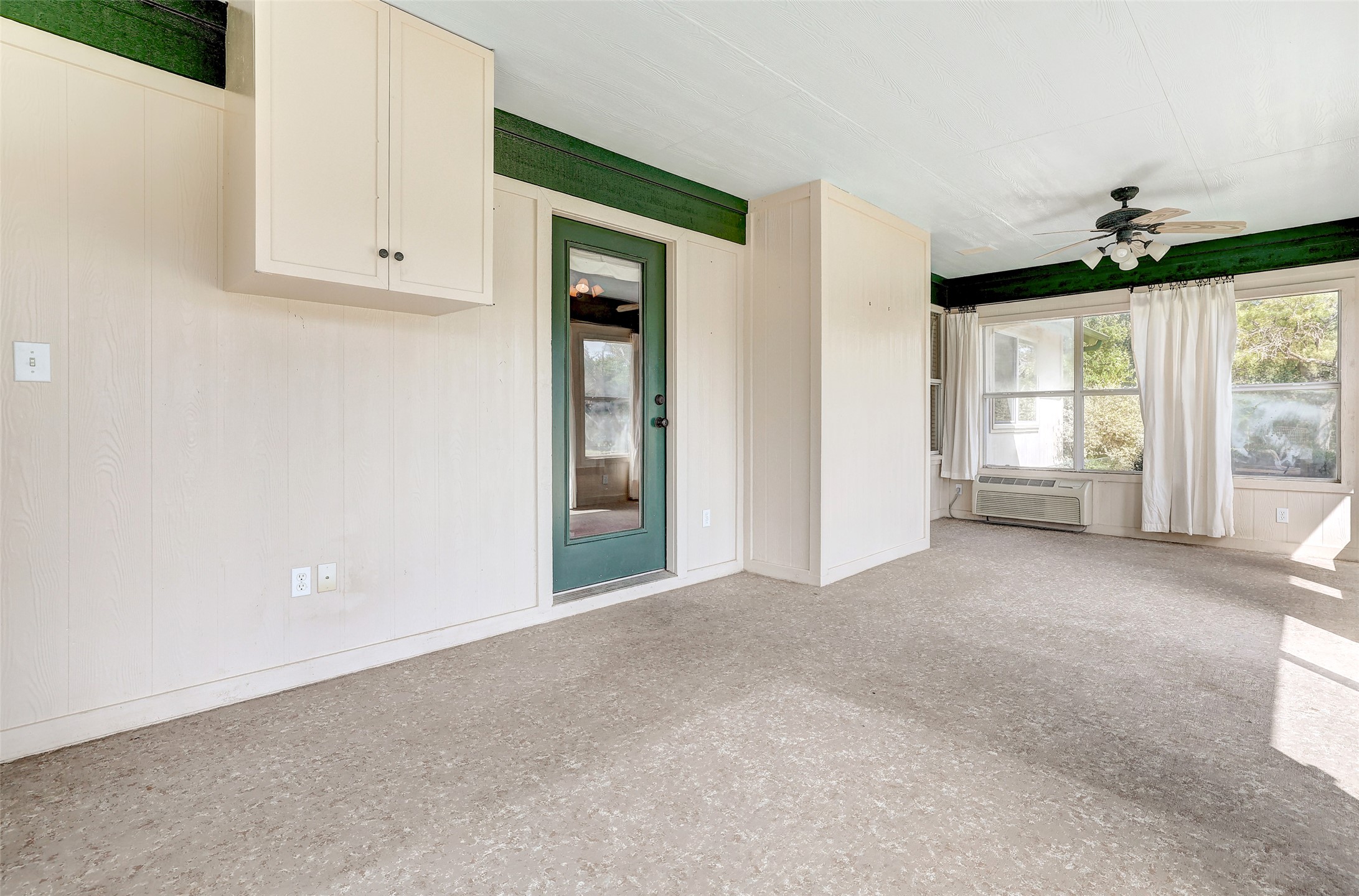 125 Kyle Lane Georgetown, TX 78633 - Photo 28 of 34 Unfurnished room featuring a ceiling fan and baseboards