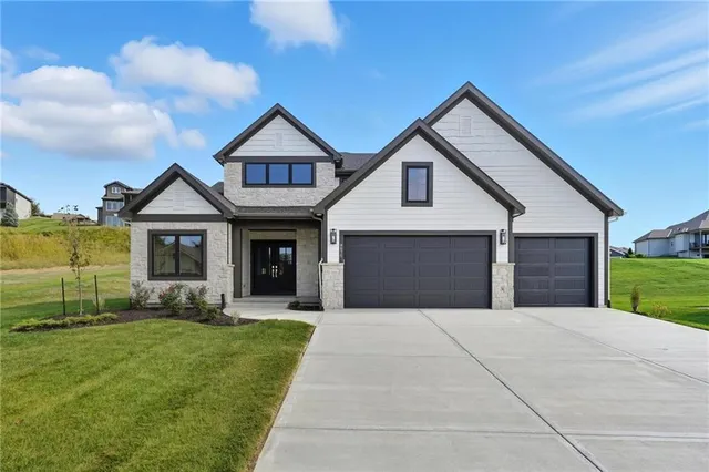 $878,900 | 9785 South Ambrosia Lane, Parkville, MO 64152