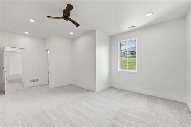 $878,900 | 9785 South Ambrosia Lane, Parkville, MO 64152