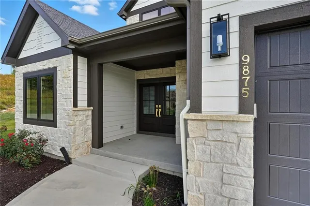 $878,900 | 9785 South Ambrosia Lane, Parkville, MO 64152