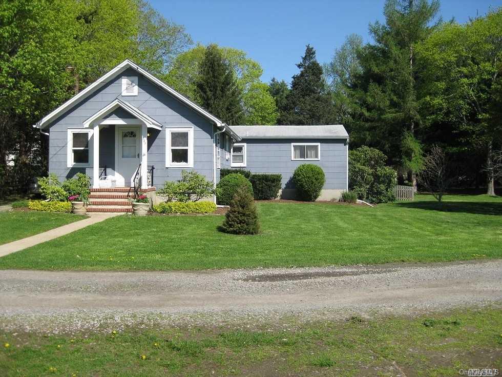 955 Conklin Road Mattituck, NY 11952 - Photo 1 of 1 Gallery Image 1