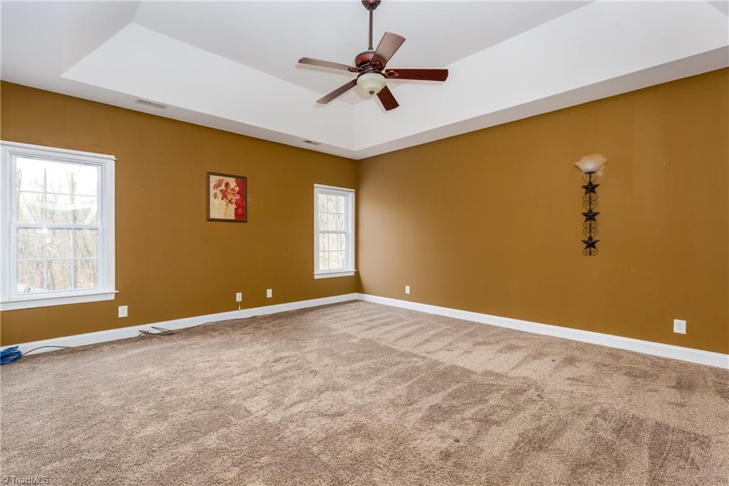 8611 Yvonne Court Oak Ridge, NC 27310 - Photo 15 of 28 Gallery Image 15