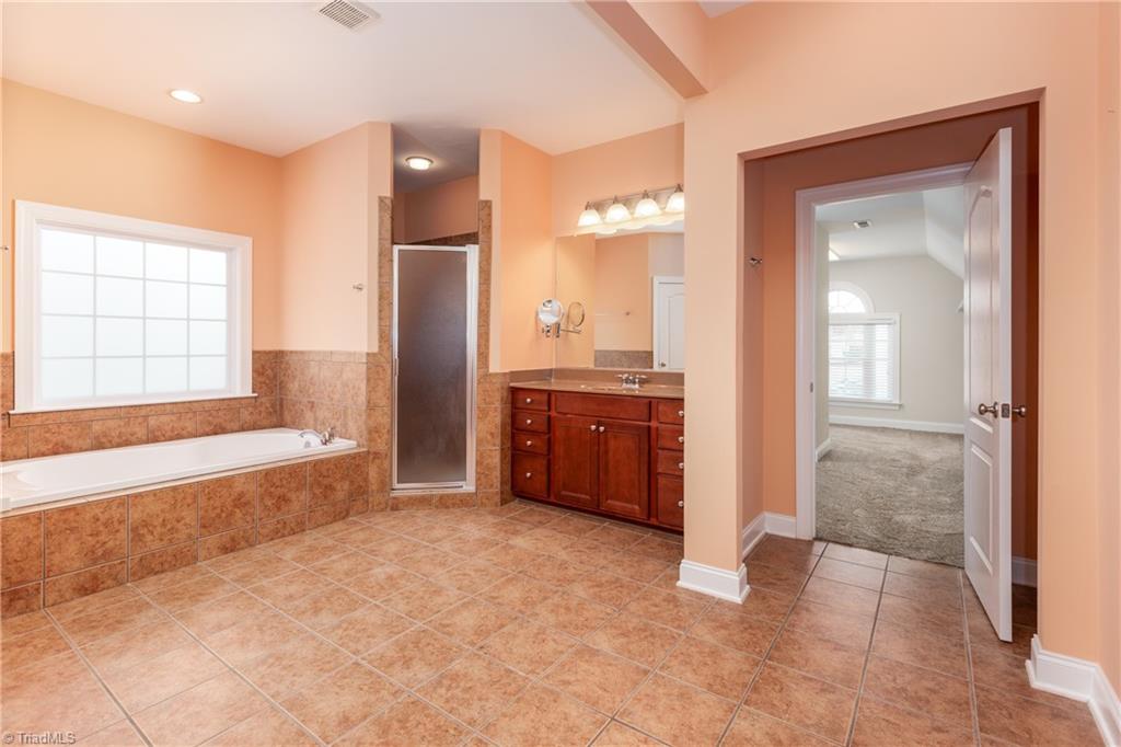 8611 Yvonne Court Oak Ridge, NC 27310 - Photo 17 of 28 Gallery Image 17