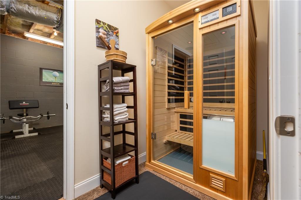 8611 Yvonne Court Oak Ridge, NC 27310 - Photo 20 of 28 Gallery Image 20