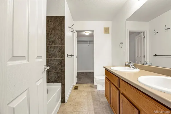 $363,900 | 23560 East Alamo Place, Unit B, Aurora, CO 80016