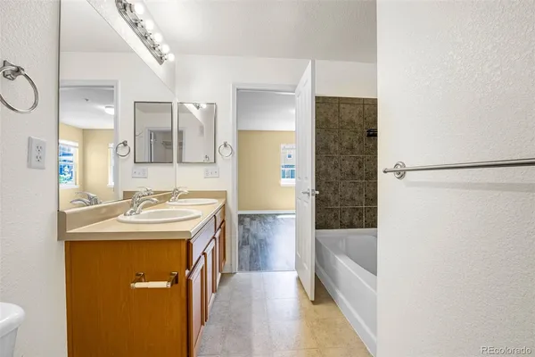 $363,900 | 23560 East Alamo Place, Unit B, Aurora, CO 80016