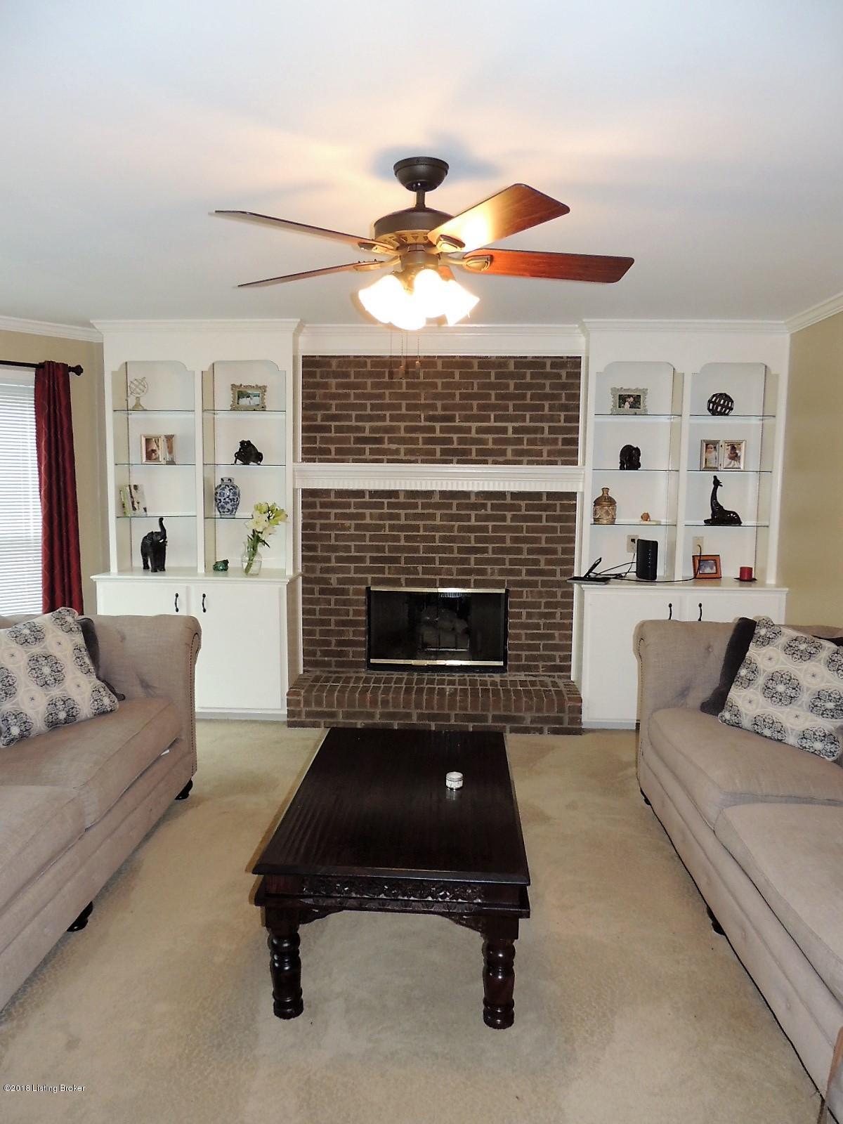 8213 Lacevine Road Louisville, KY 40220 - Photo 8 of 86 Family Room