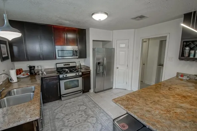 $2,800 | Undisclosed Address, New Orleans, LA 70118