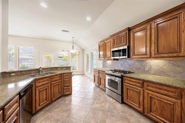 $2,800 | 6315 Teal Mist Lane, Fulshear, TX 77441