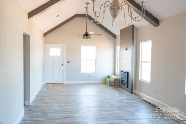 a view of an entryway of the house