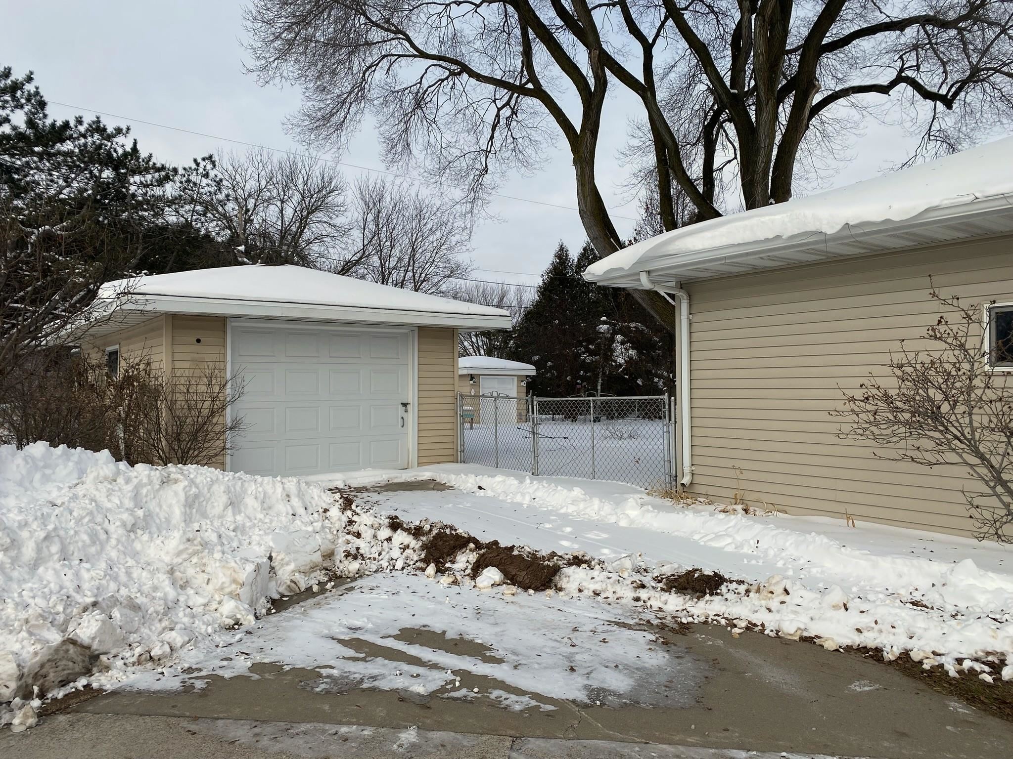 N321 County Road North Appleton, WI 54915 - Photo 2 of 27