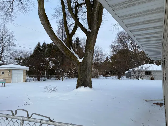 $305,000 | N321 County Road North, Appleton, WI 54915